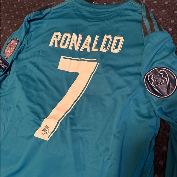 Real madrid long sleeve cr7 cristiano ronaldo adidas brand new soccer jersey - Picture 9 of 10